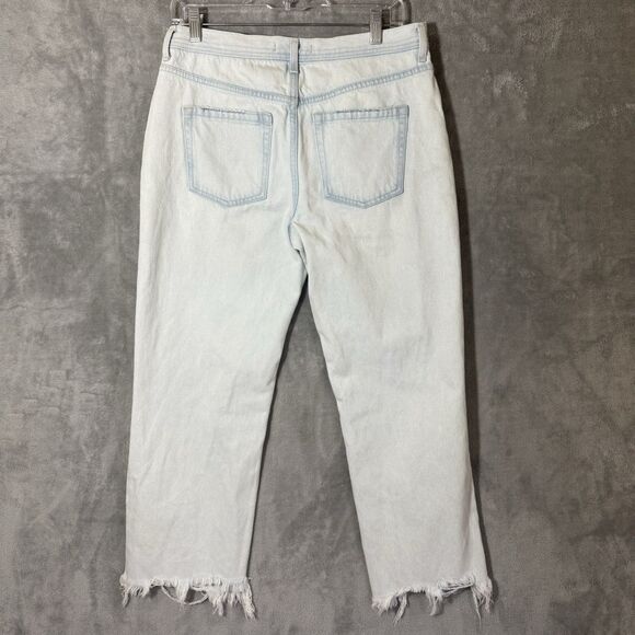 Free People We The Free Maggie Crop Jeans Sz 29 Lt Blue Distressed Raw Hem Boho - Picture 4 of 12